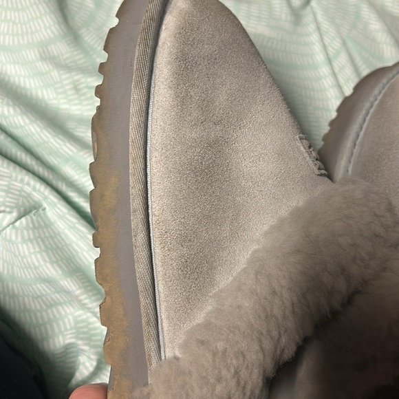 Ugg slide on slippers - Picture 2 of 5